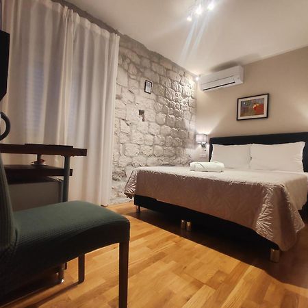 Carol Rooms Trogir Dış mekan fotoğraf