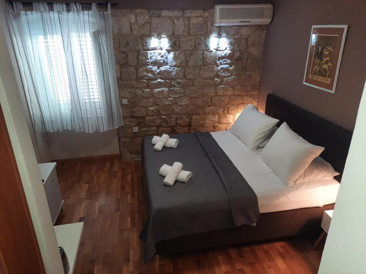 Carol Rooms Trogir Dış mekan fotoğraf