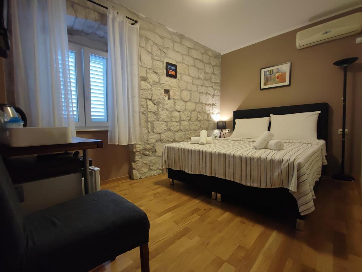 Carol Rooms Trogir Dış mekan fotoğraf