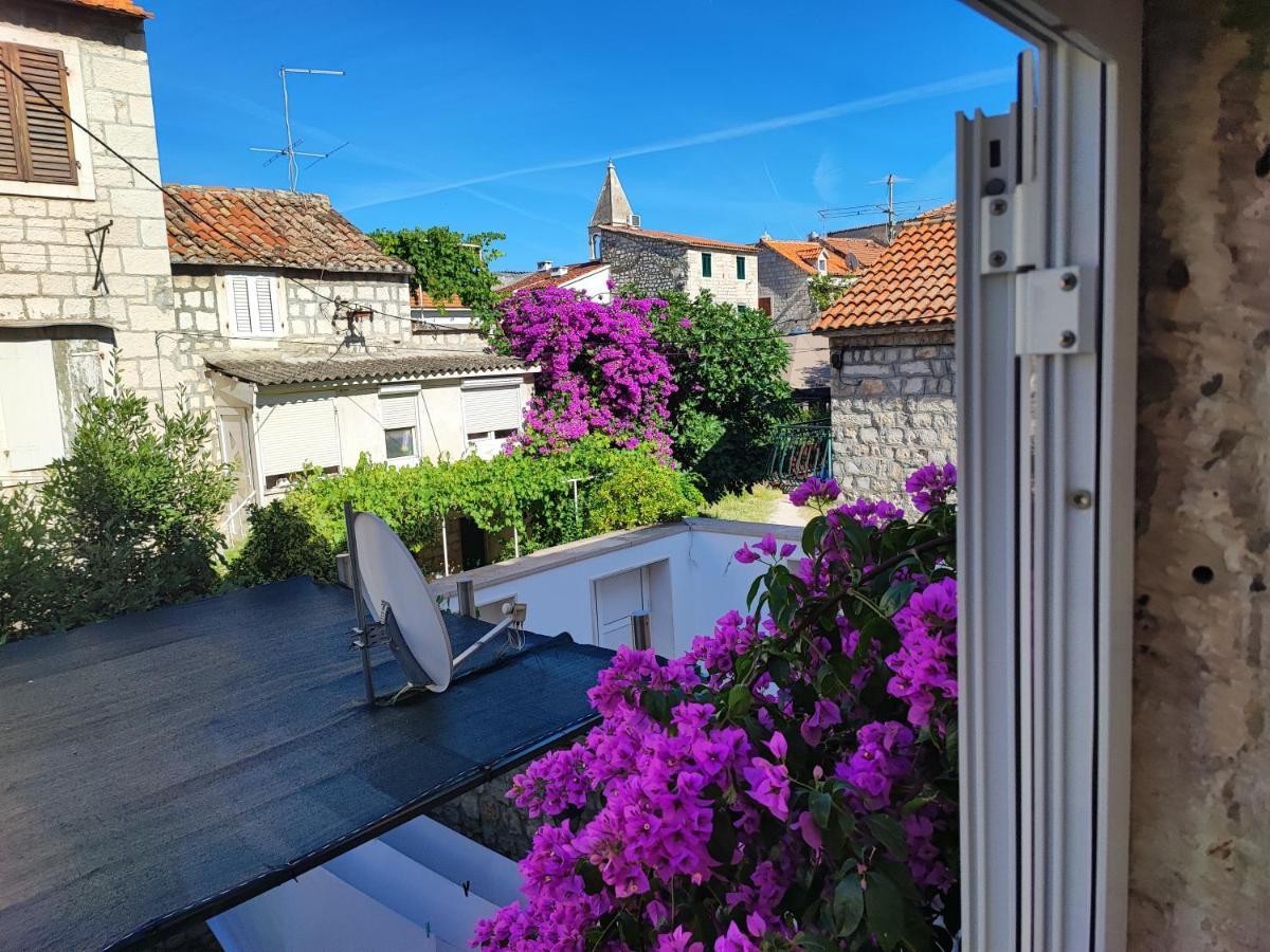 Carol Rooms Trogir Dış mekan fotoğraf