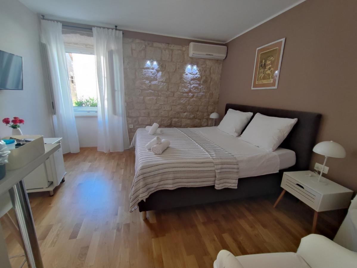 Carol Rooms Trogir Dış mekan fotoğraf