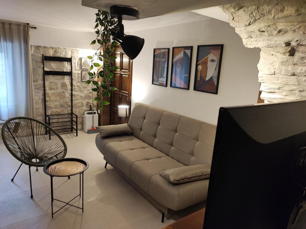 Carol Rooms Trogir Dış mekan fotoğraf