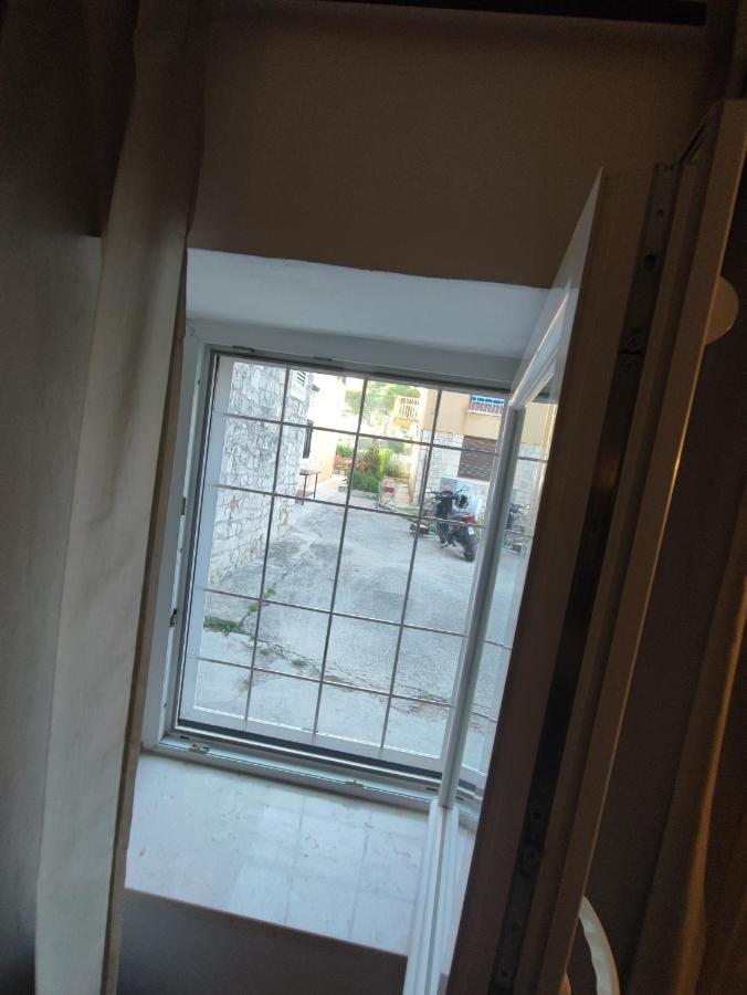 Carol Rooms Trogir Dış mekan fotoğraf