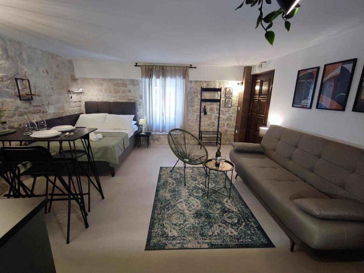Carol Rooms Trogir Dış mekan fotoğraf