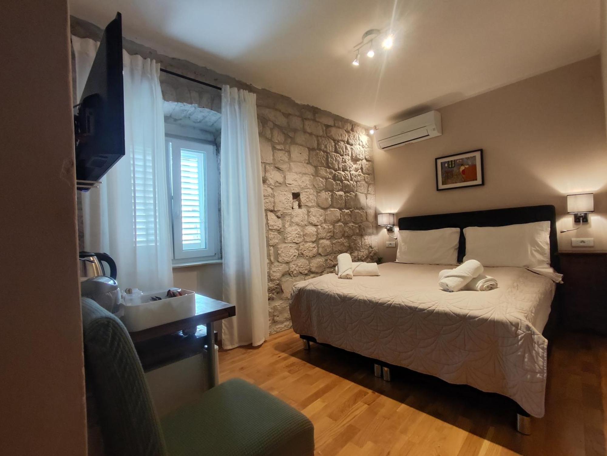 Carol Rooms Trogir Dış mekan fotoğraf