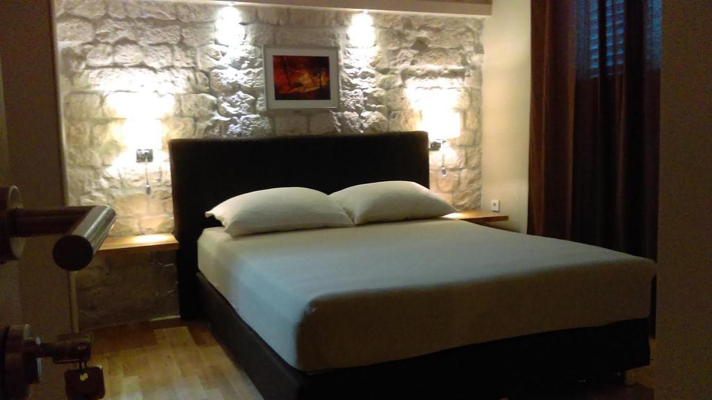 Carol Rooms Trogir Dış mekan fotoğraf