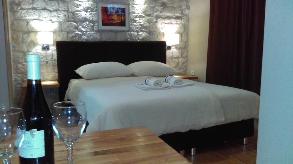 Carol Rooms Trogir Dış mekan fotoğraf